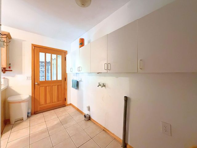 7099 N Henderson Road, Richfield Twp, MI 48420
