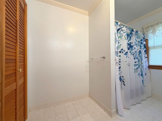 7099 N Henderson Road, Richfield Twp, MI 48420