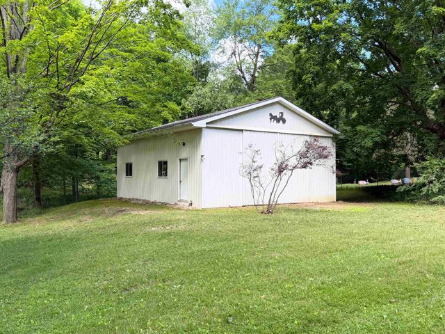 7099 N Henderson Road, Richfield Twp, MI 48420