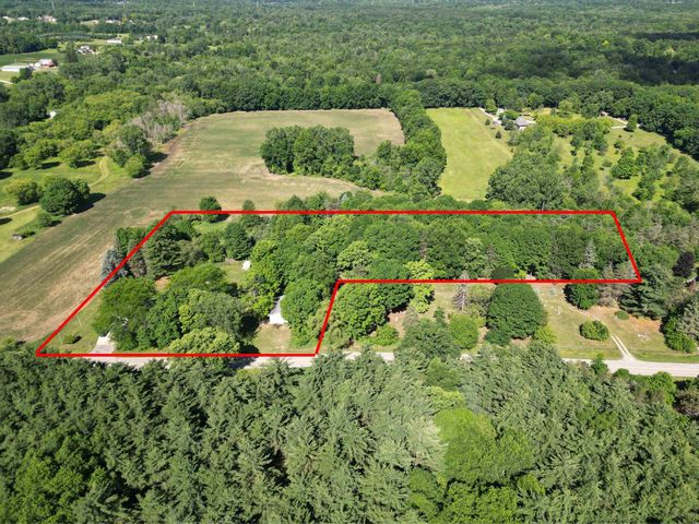 7099 N Henderson Road, Richfield Twp, MI 48420