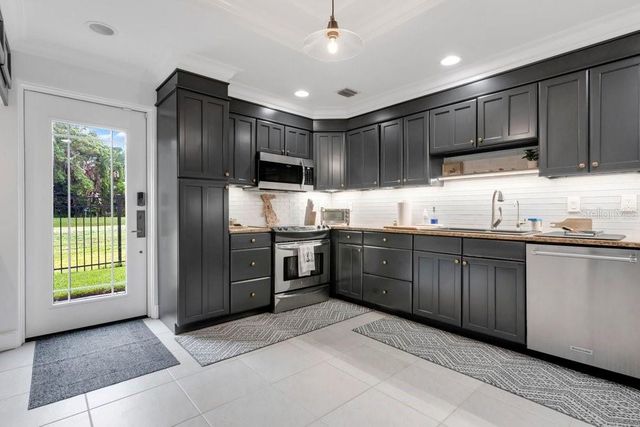 2227 HOWARD DRIVE, Winter Park, FL 32789