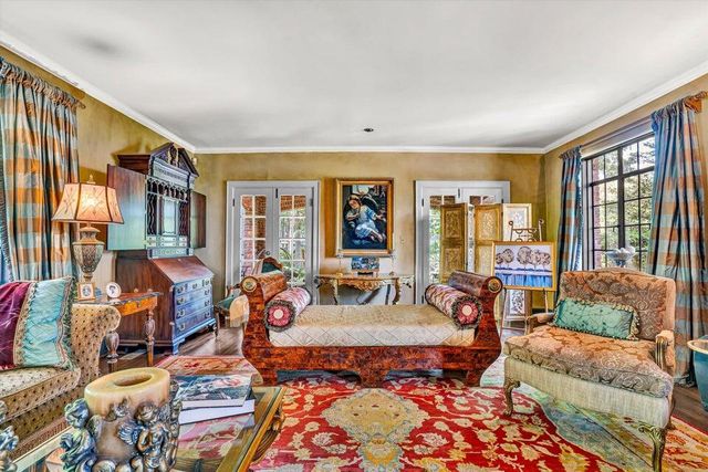 2412 Robin Hood RD, Roanoke, VA 24014