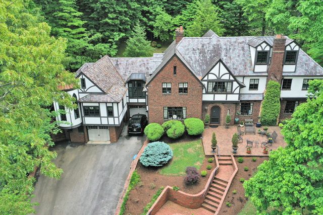 2412 Robin Hood RD, Roanoke, VA 24014