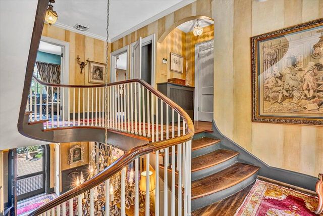 2412 Robin Hood RD, Roanoke, VA 24014