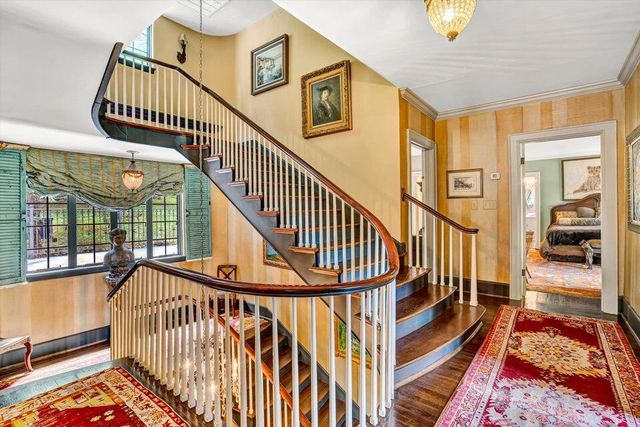 2412 Robin Hood RD, Roanoke, VA 24014