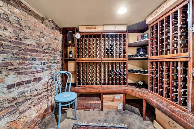 2412 Robin Hood RD, Roanoke, VA 24014