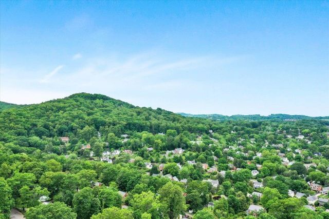 2412 Robin Hood RD, Roanoke, VA 24014