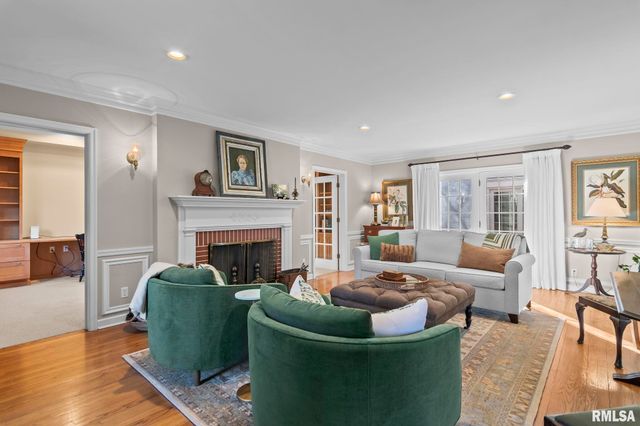 10 SUNSET Lane, Springfield, IL 62704