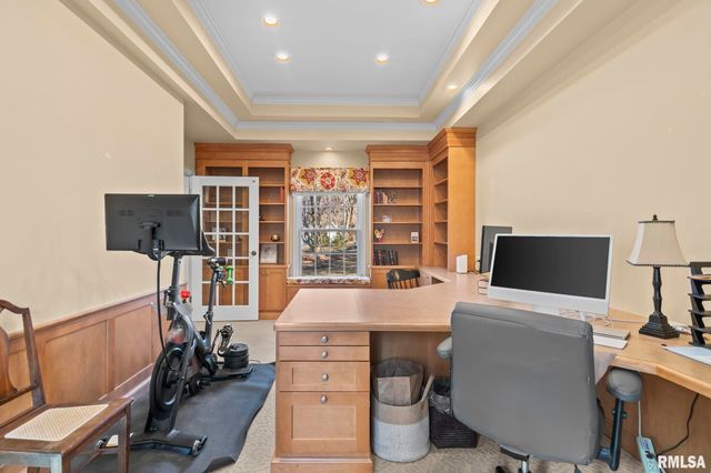 10 SUNSET Lane, Springfield, IL 62704