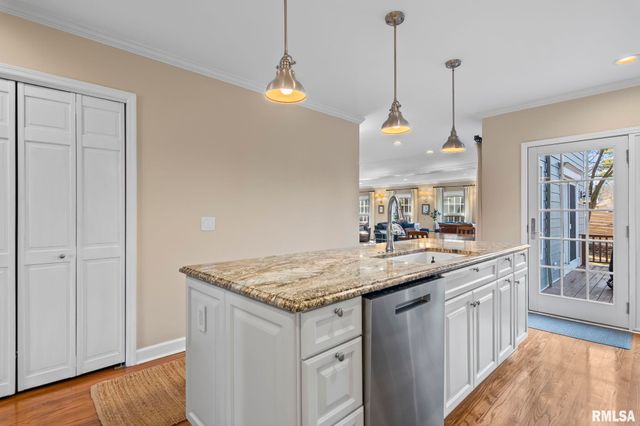 10 SUNSET Lane, Springfield, IL 62704