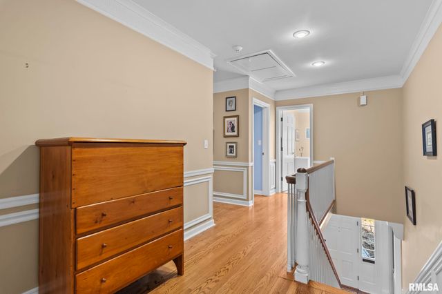 10 SUNSET Lane, Springfield, IL 62704