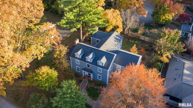 10 SUNSET Lane, Springfield, IL 62704