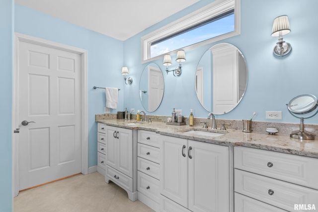 10 SUNSET Lane, Springfield, IL 62704