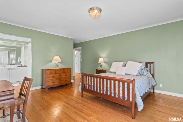 10 SUNSET Lane, Springfield, IL 62704