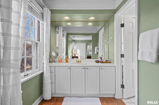 10 SUNSET Lane, Springfield, IL 62704