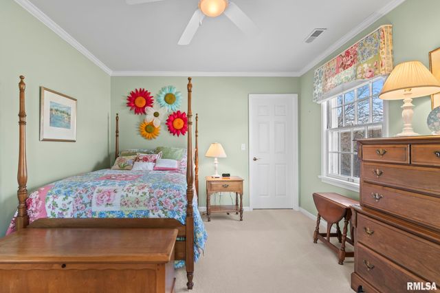 10 SUNSET Lane, Springfield, IL 62704