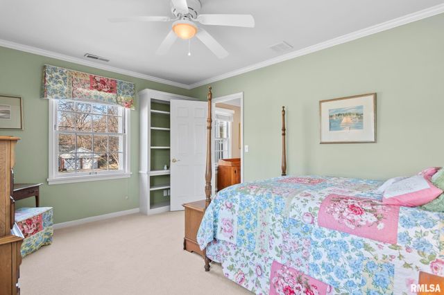 10 SUNSET Lane, Springfield, IL 62704