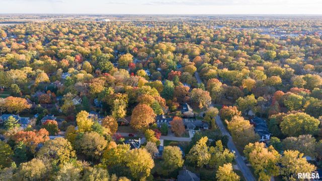 10 SUNSET Lane, Springfield, IL 62704