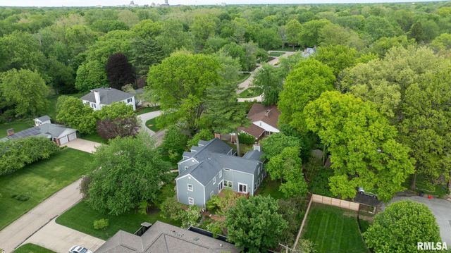 10 SUNSET Lane, Springfield, IL 62704
