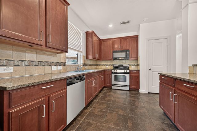 195 Copper Stream Ln, Richmond, TX 77406