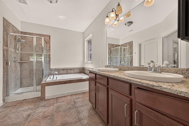195 Copper Stream Ln, Richmond, TX 77406