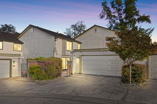 8851 Bluff Ln, Fair Oaks, CA 95628