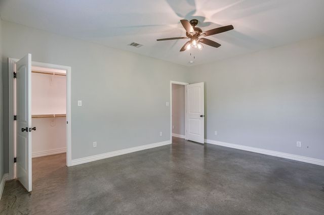 13901 County Road 102, Grandview, TX 76050