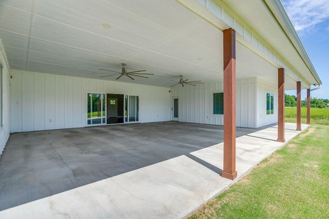 13901 County Road 102, Grandview, TX 76050