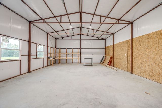 13901 County Road 102, Grandview, TX 76050