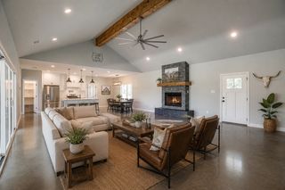 13901 County Road 102, Grandview, TX 76050