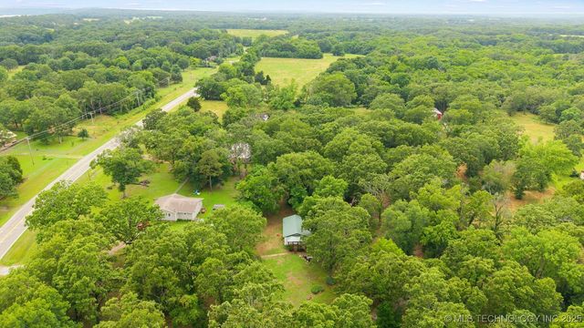 1592 20 Highway, Eucha, OK 74342