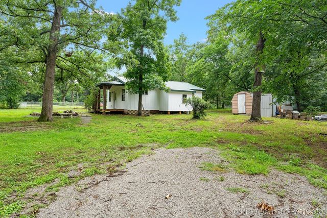 1592 20 Highway, Eucha, OK 74342