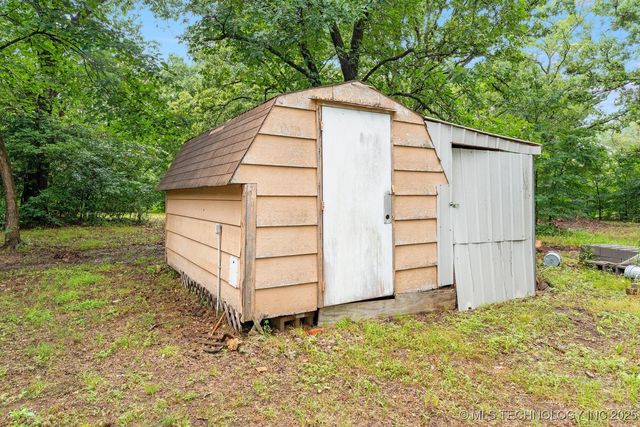 1592 20 Highway, Eucha, OK 74342