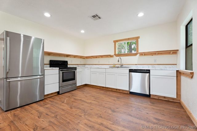 1592 20 Highway, Eucha, OK 74342