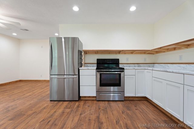 1592 20 Highway, Eucha, OK 74342