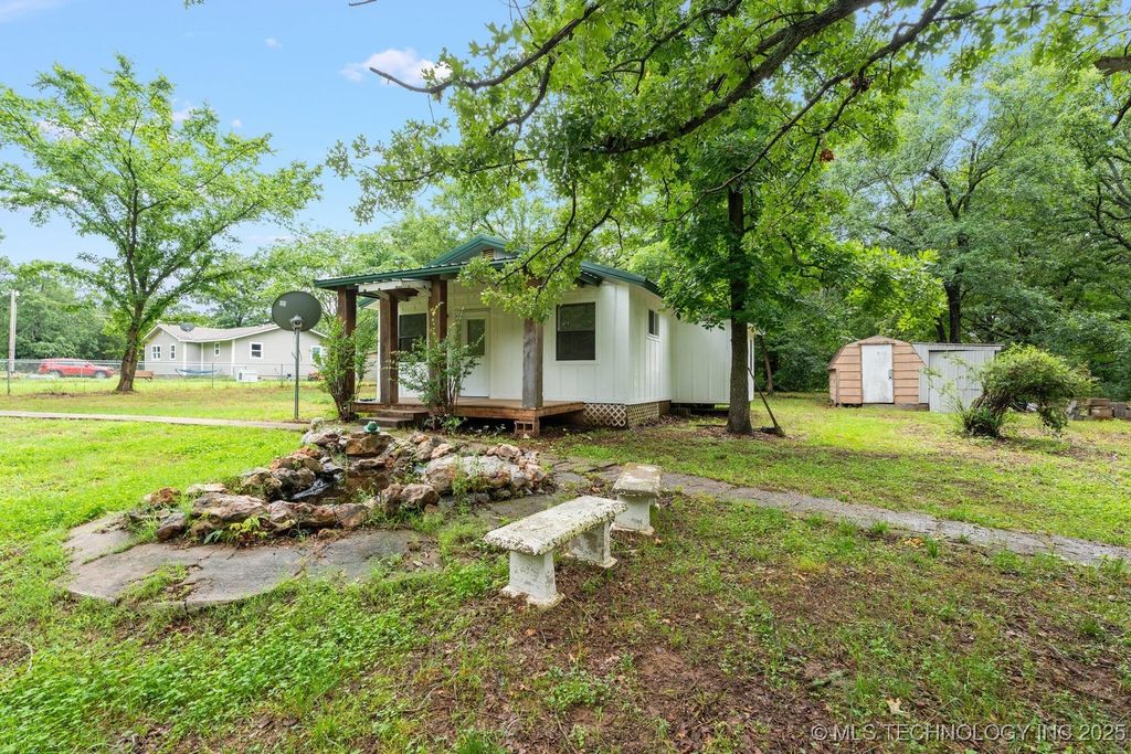 1592 20 Highway, Eucha, OK 74342