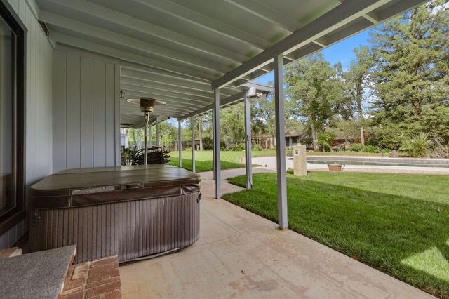 7501 Fiesta Way, Redding, CA 96002