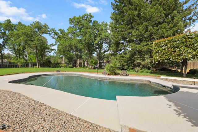 7501 Fiesta Way, Redding, CA 96002