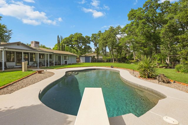 7501 Fiesta Way, Redding, CA 96002