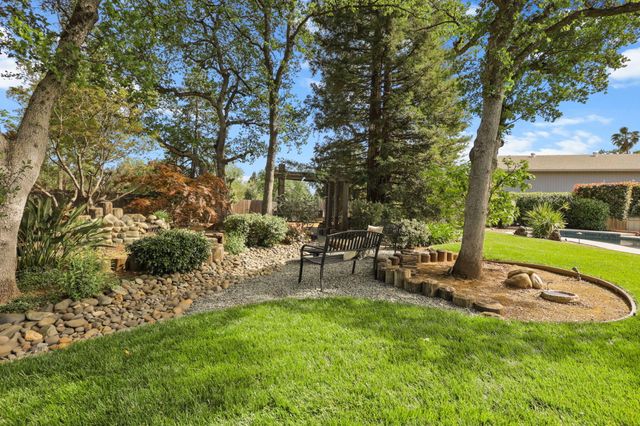 7501 Fiesta Way, Redding, CA 96002