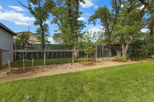 7501 Fiesta Way, Redding, CA 96002