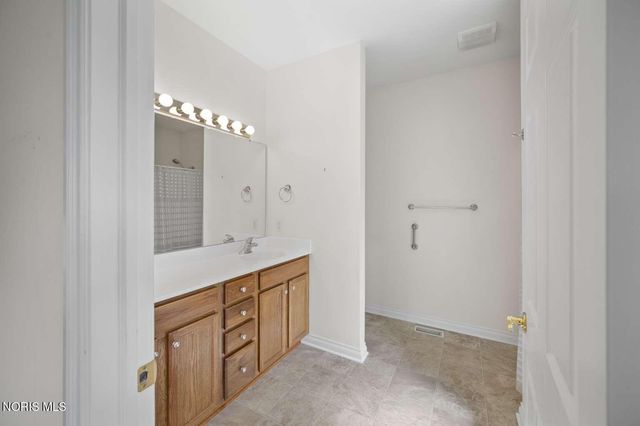 7372 Harbour Light Court, Maumee, OH 43537