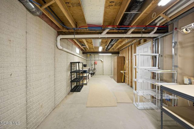 7372 Harbour Light Court, Maumee, OH 43537