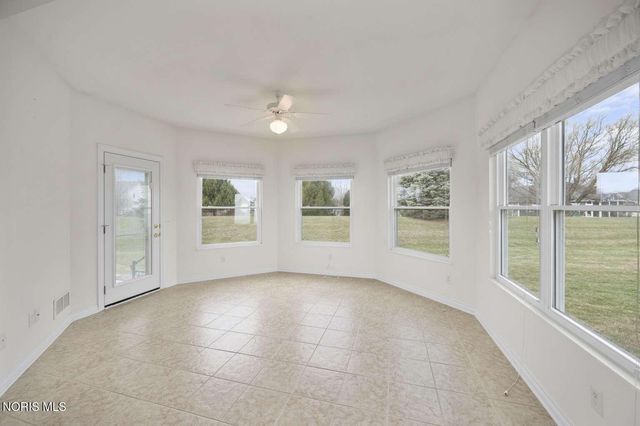 7372 Harbour Light Court, Maumee, OH 43537