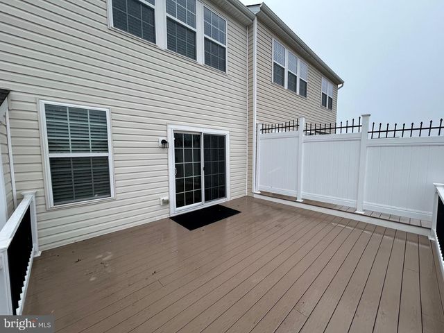 44 CLEMENT CT, Downingtown, PA 19335