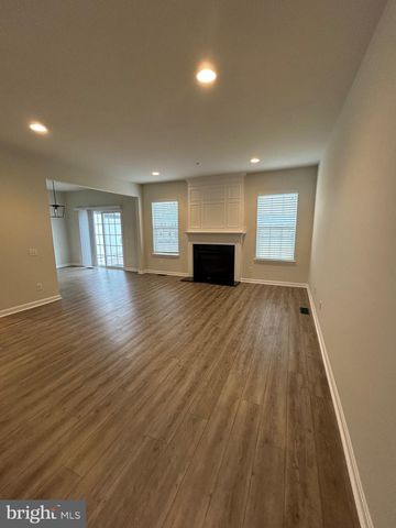 44 CLEMENT CT, Downingtown, PA 19335