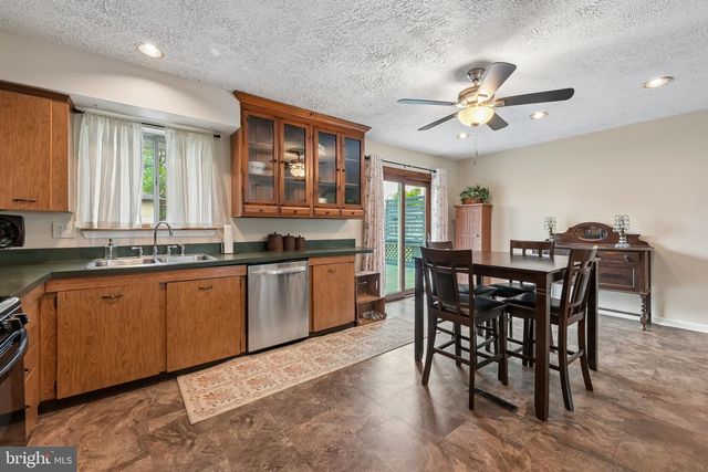 14 SWARTHMORE AVE, Stratford, NJ 08084