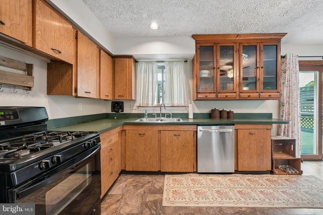 14 SWARTHMORE AVE, Stratford, NJ 08084