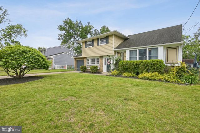14 SWARTHMORE AVE, Stratford, NJ 08084