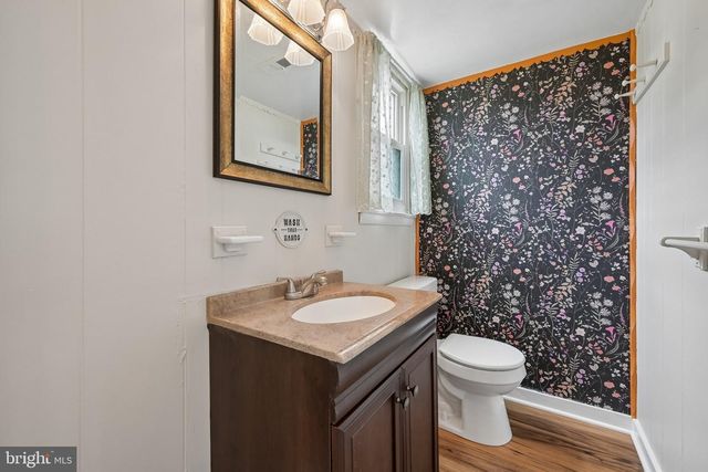 14 SWARTHMORE AVE, Stratford, NJ 08084
